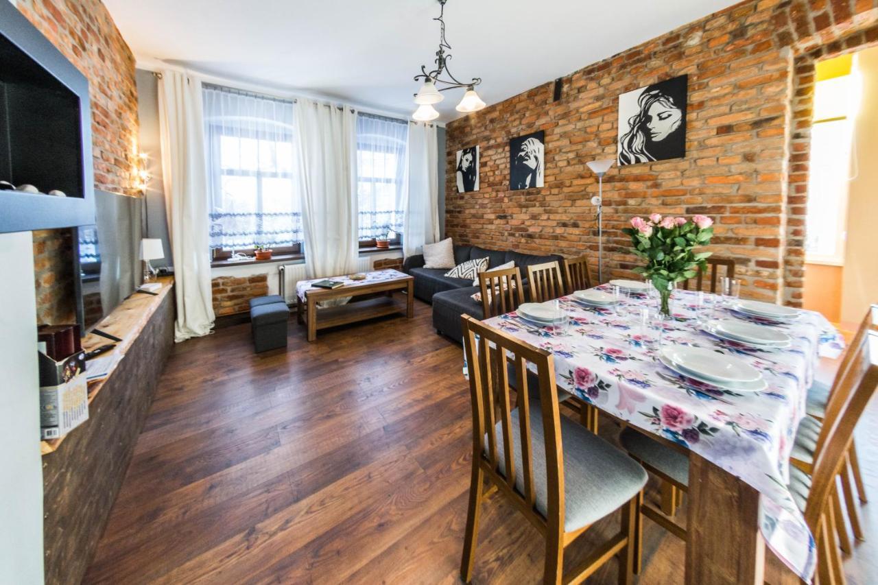 Apartamenty Izerskie - Ul. Wczasowa 8 Świeradów-Zdrój Esterno foto