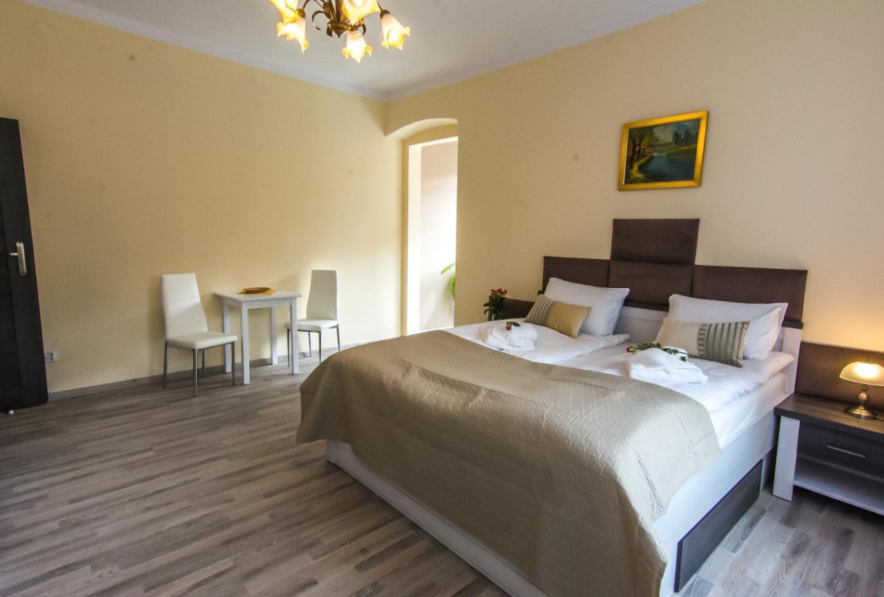 Apartamenty Izerskie - Ul. Wczasowa 8 Świeradów-Zdrój Esterno foto